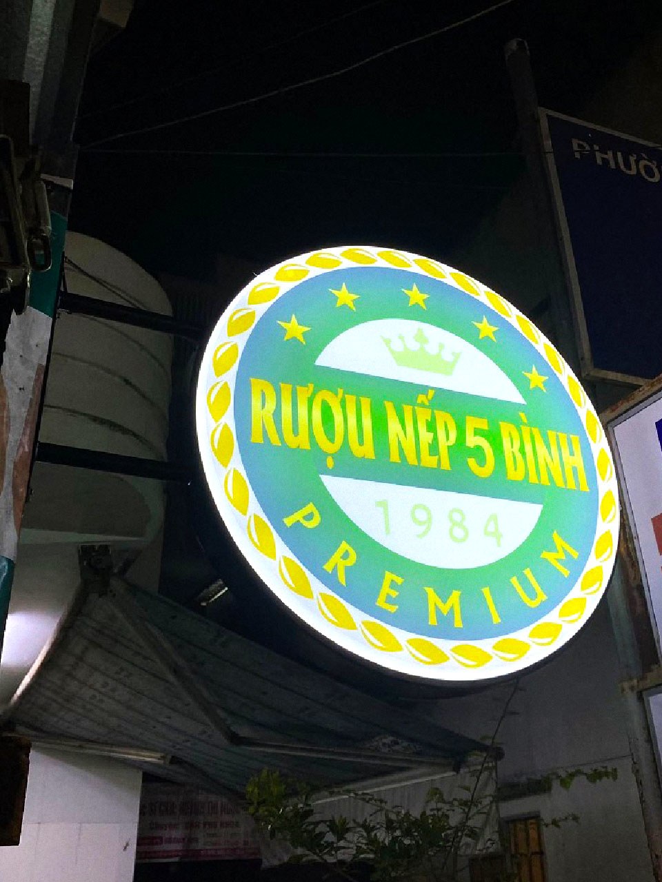 Biển vẫy quảng cáo đẹp Hop Den Bien Vay Hut Noi Tron09