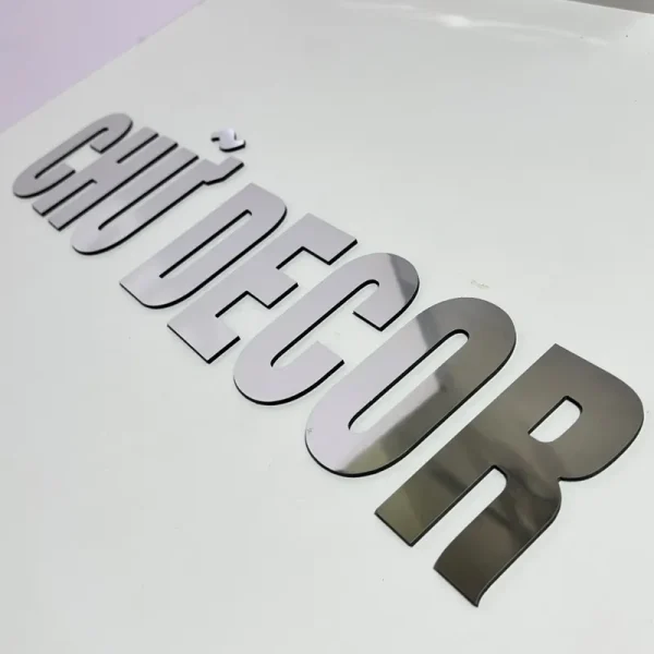 Mau chu alu duoc thiet ke gia cong dep 1