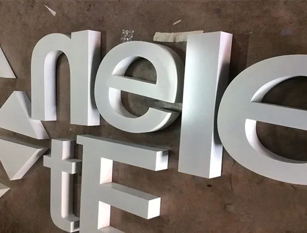 Quang Cao 24h cung cap bang gia chu noi formex chi tiet va minh bach