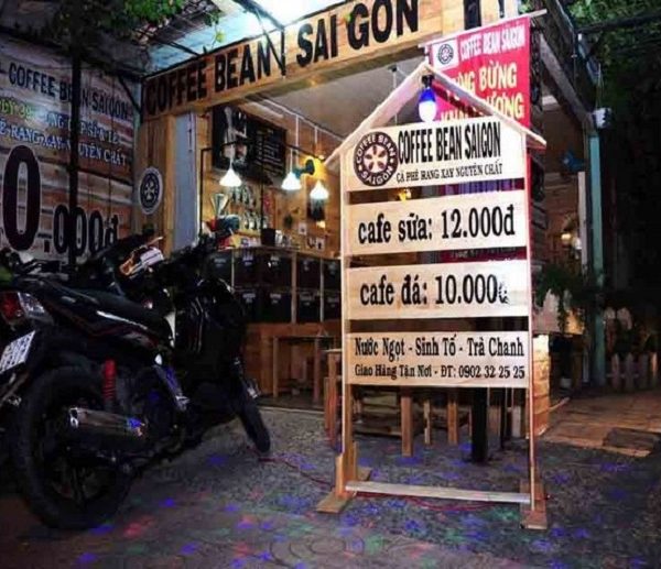 Bảng hiệu cafe mang đi đứng