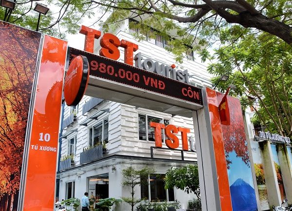bảng hiệu quảng cáo dịch vụ du lịch