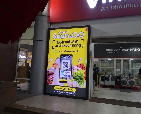 Biển quảng cáo dọc Formex