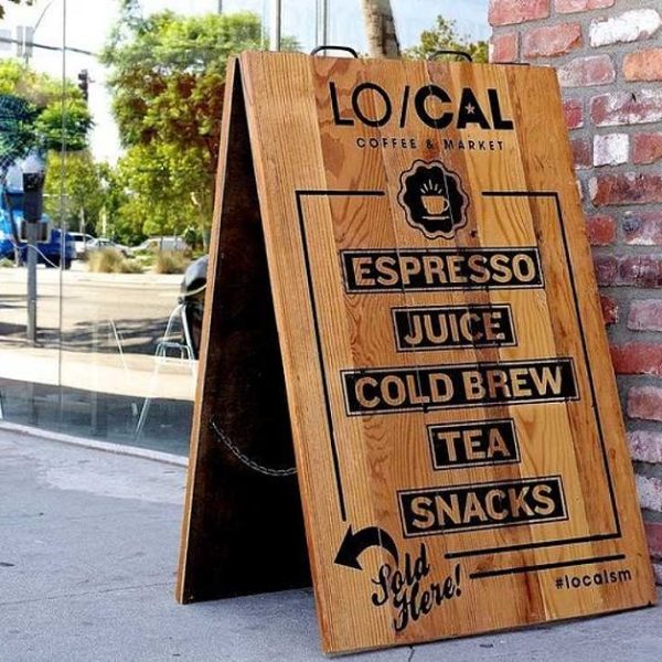 bảng hiệu quảng cáo đứng 2 mặt