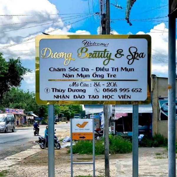 bảng hiệu tiệm nail đứng