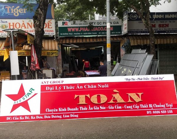 bảng hiệu quảng cáo thức ăn gia súc đẹp