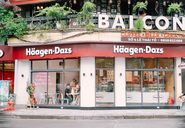 bảng hiệu chữ nổi kem tươi