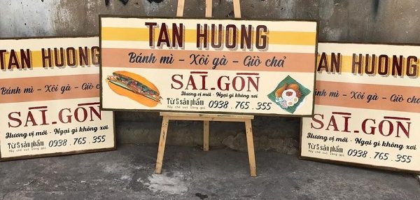 Bảng hiệu xưa cũ