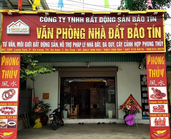 Biển hiệu bất động sản