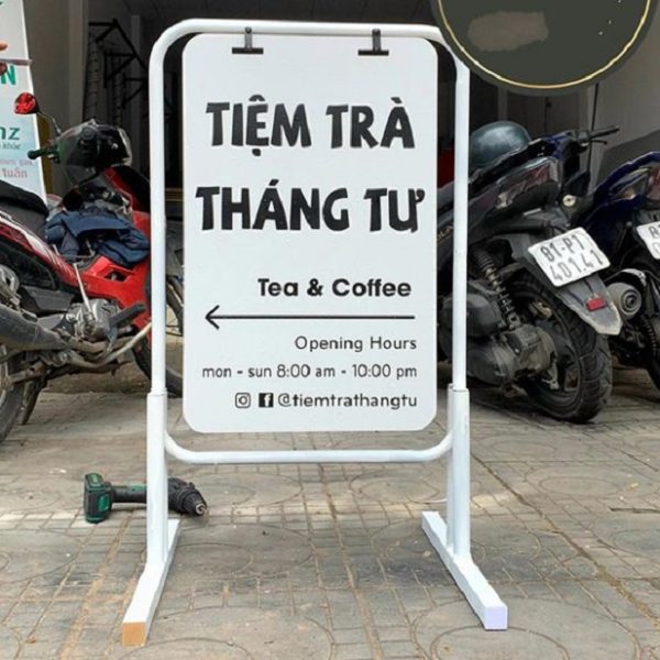 biển hiệu quảng cáo đứng sinh tố