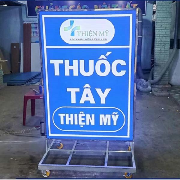 biển vẫy quảng cáo nhà thuốc