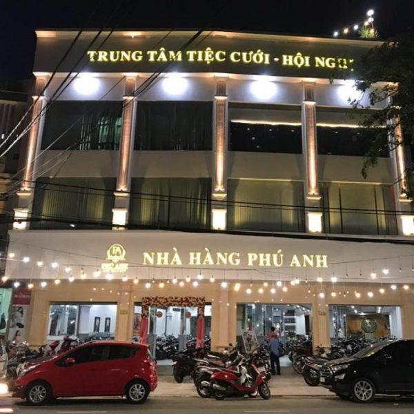biển quảng cáo trung tâm tiệc cưới Phú Anh