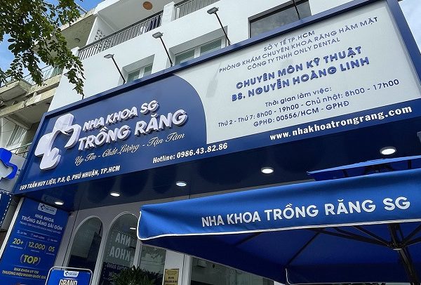 bảng hiệu nha khoa đẹp ấn tượng
