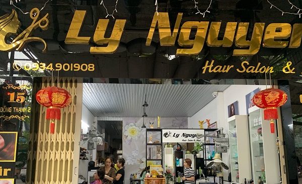 mẫu bảng hiệu cắt tóc nữ