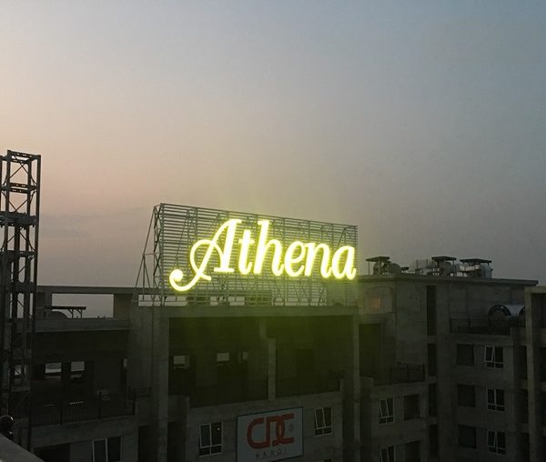 thi công bảng hiệu tòa nhà